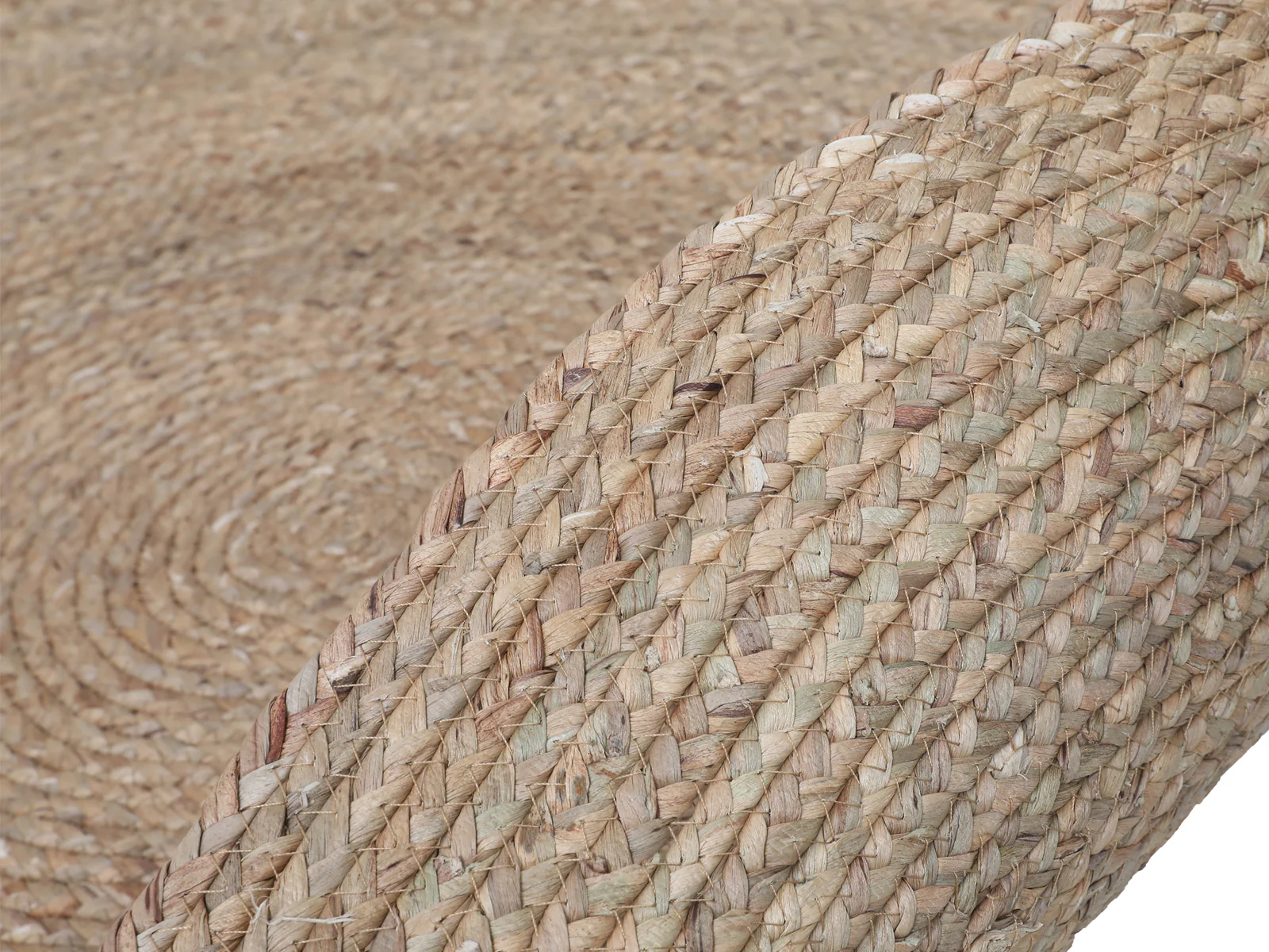 AENGUS Woven Floor Rug - Image 3