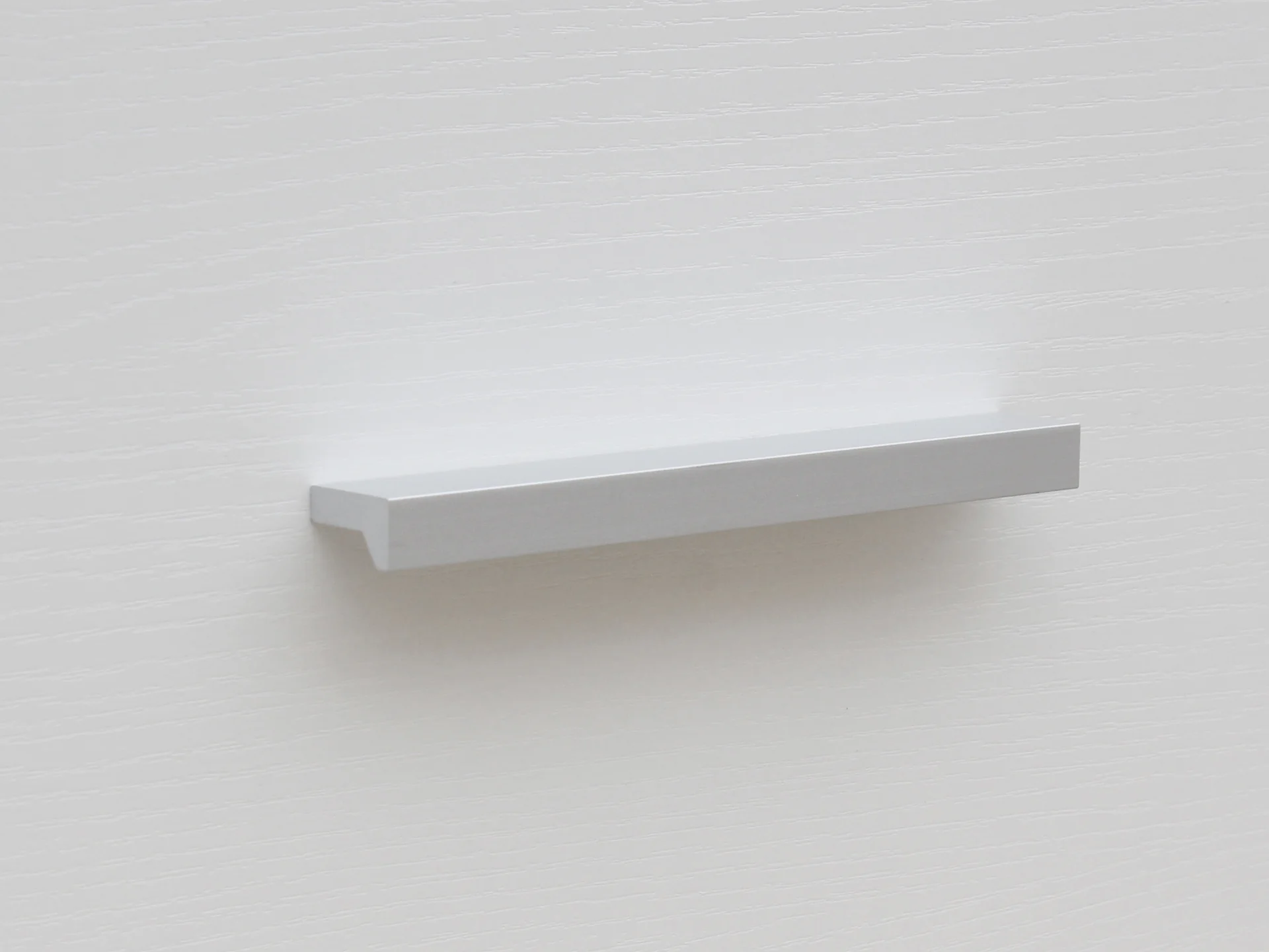 EZRA Low boy 8 Drawer Chest Dresser - WHITE - Image 6