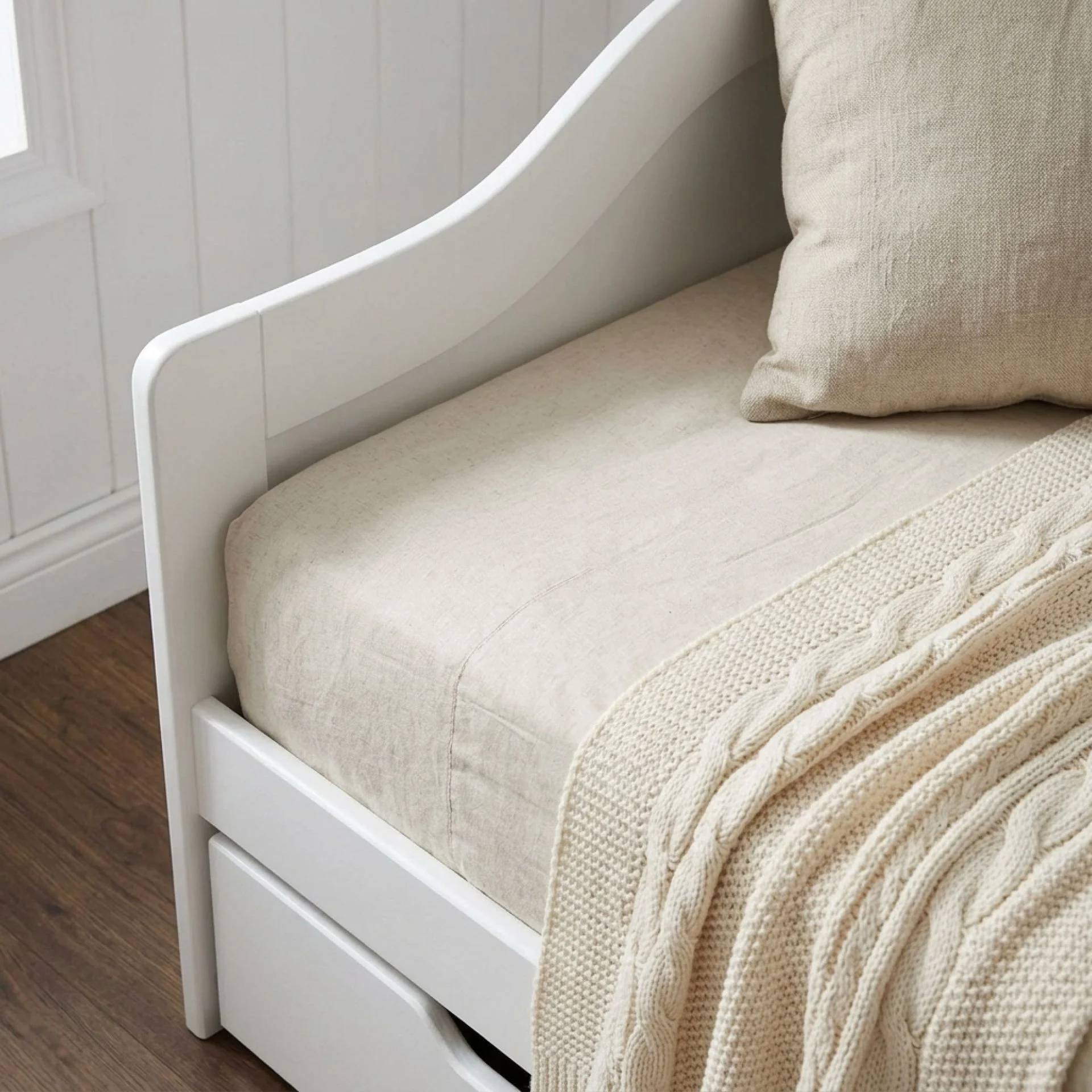 Laila Single Wooden Trundle Bed Frame - White - Image 5