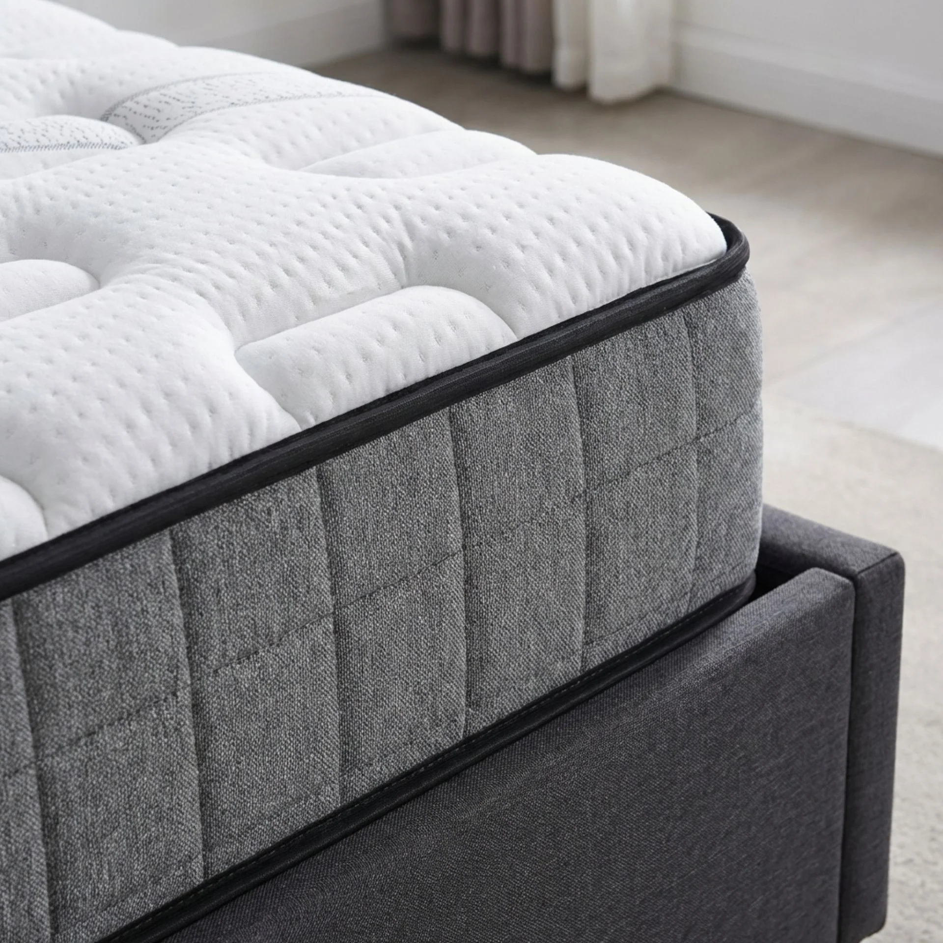 LivingTopia Hybrid Classic Single Mattress - Image 5
