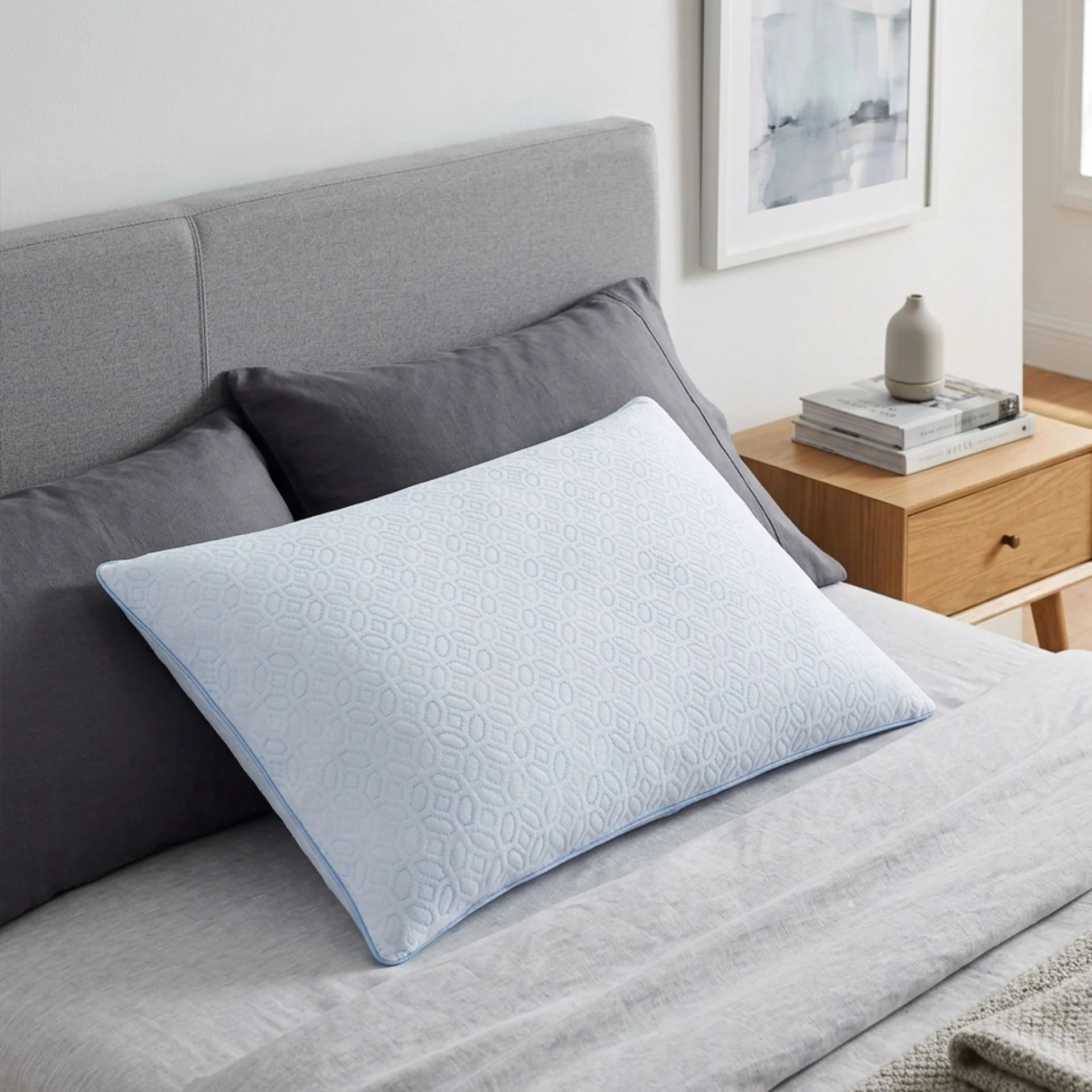LoftEase Shredded Memory Foam Pillow 70 x 45 x 19CM - Image 6