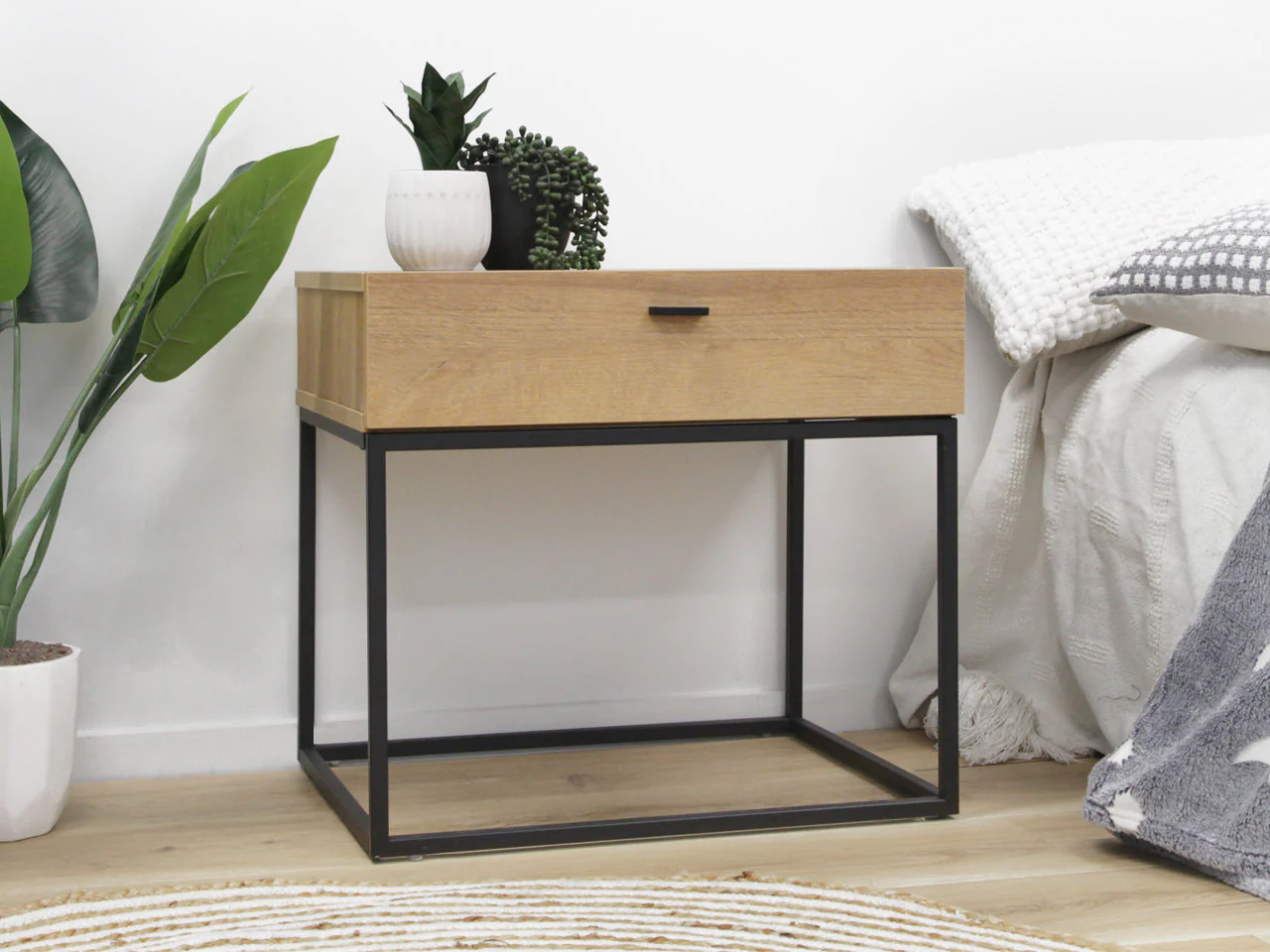 XOAN Wooden Bedside Table - OAK - Image 3